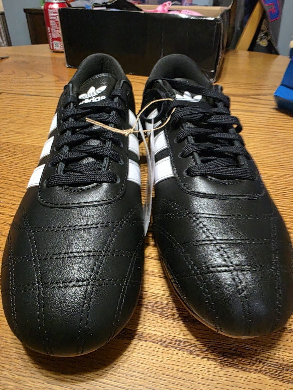 adidas Taekwondo Size 7y/8w Black & White Men’s Retro Soccer Sneakers New